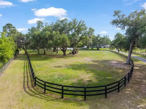 11140 NW 160th Avenue Morriston FL 32668