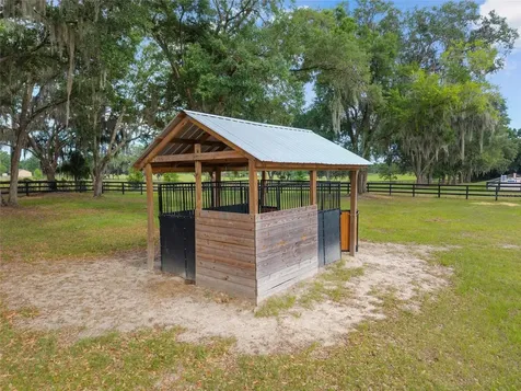 11140 NW 160th Avenue Morriston FL 32668