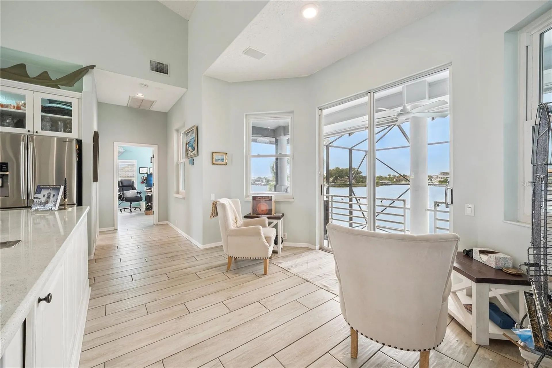807 Chipaway Drive Apollo Beach FL 33572