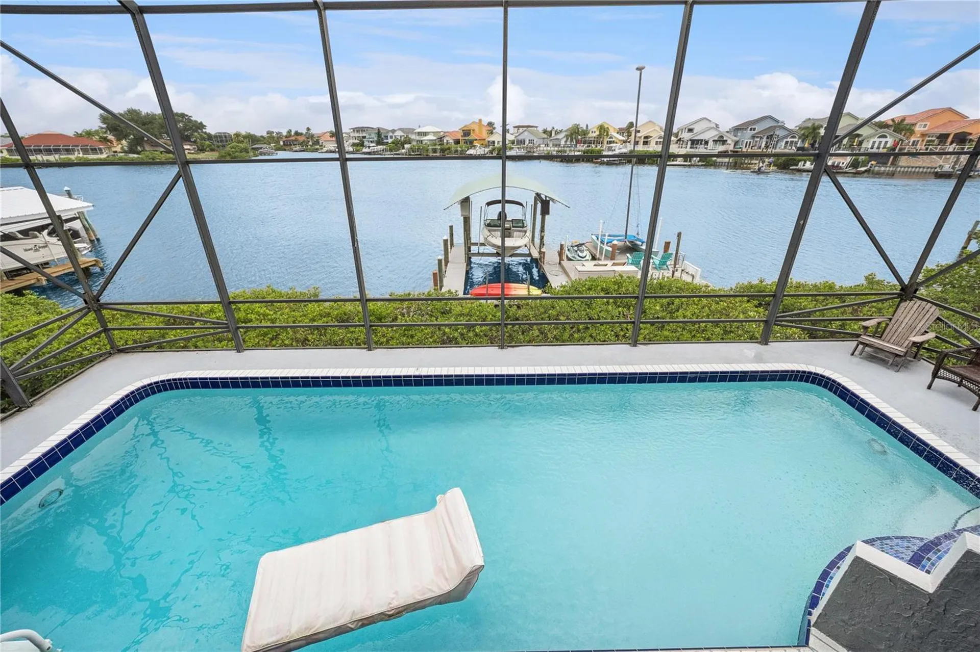 807 Chipaway Drive Apollo Beach FL 33572