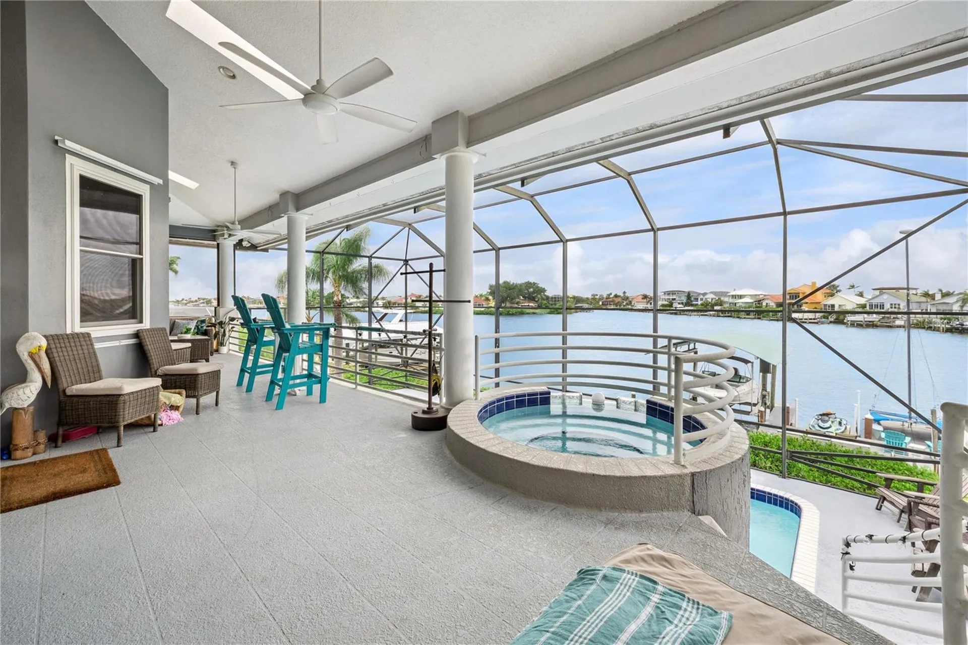 807 Chipaway Drive Apollo Beach FL 33572
