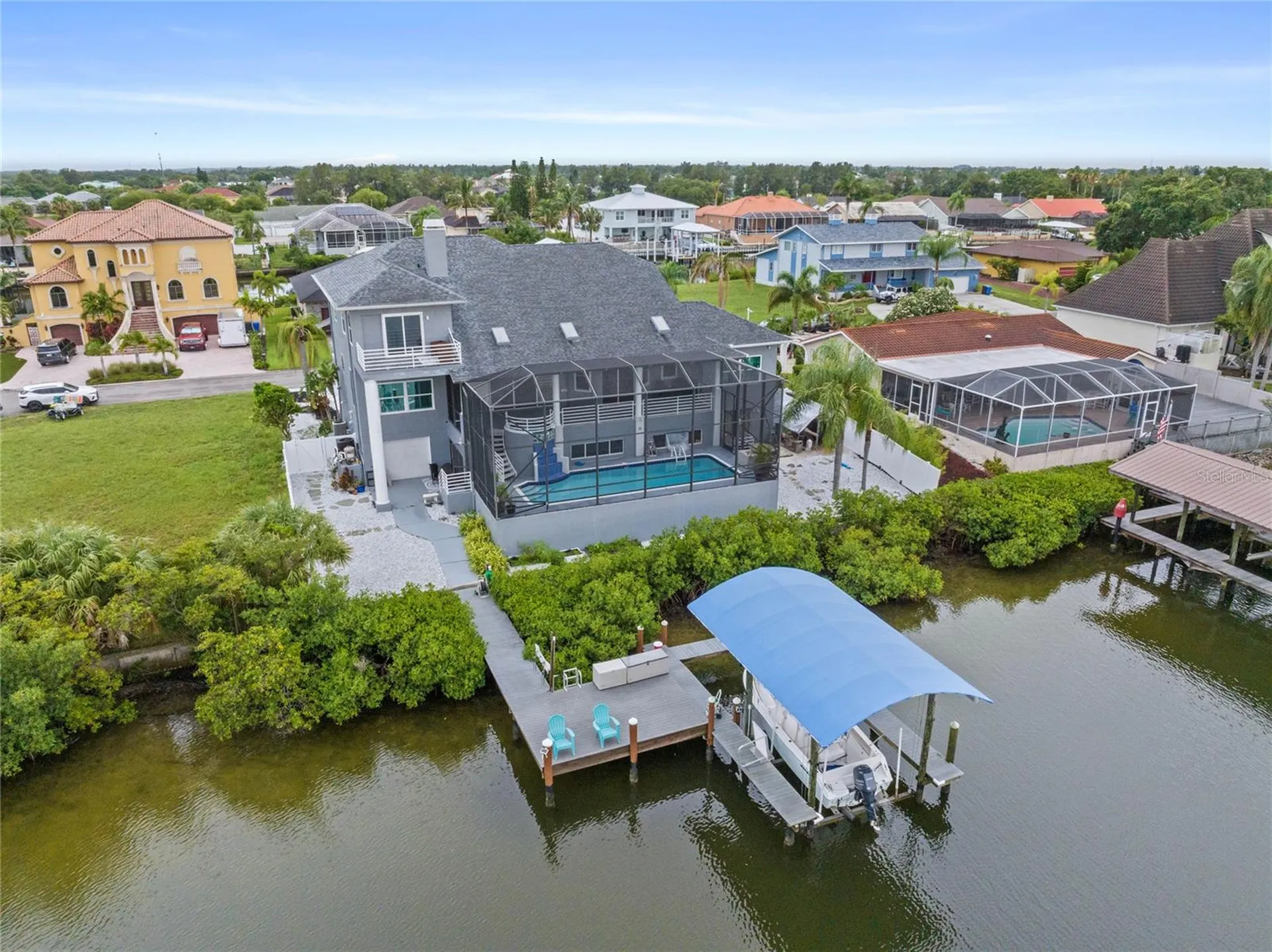 807 Chipaway Drive Apollo Beach FL 33572