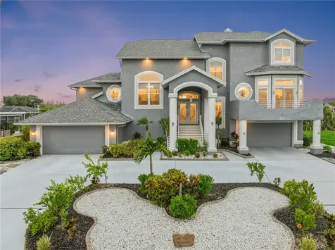 807 Chipaway Drive Apollo Beach FL 33572