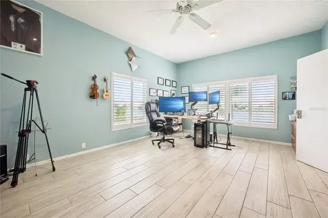 807 Chipaway Drive Apollo Beach FL 33572