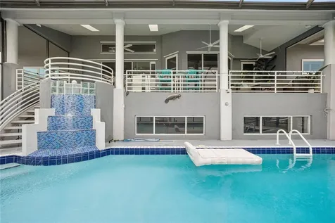 807 Chipaway Drive Apollo Beach FL 33572