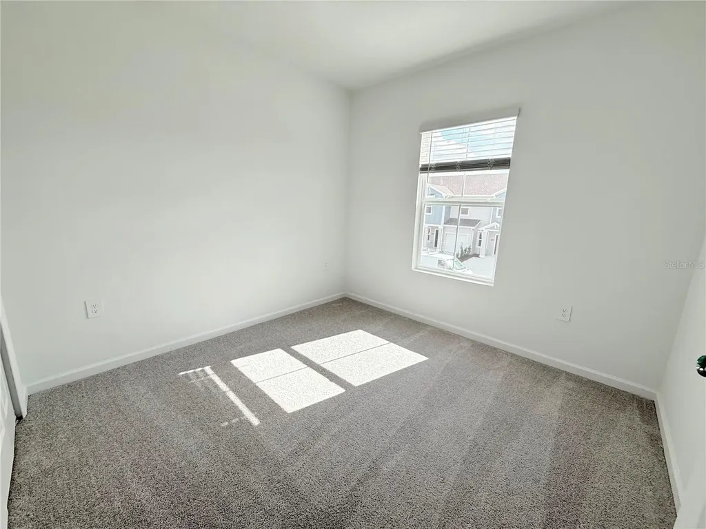 2747 Skyline Loop Kissimmee FL 34758