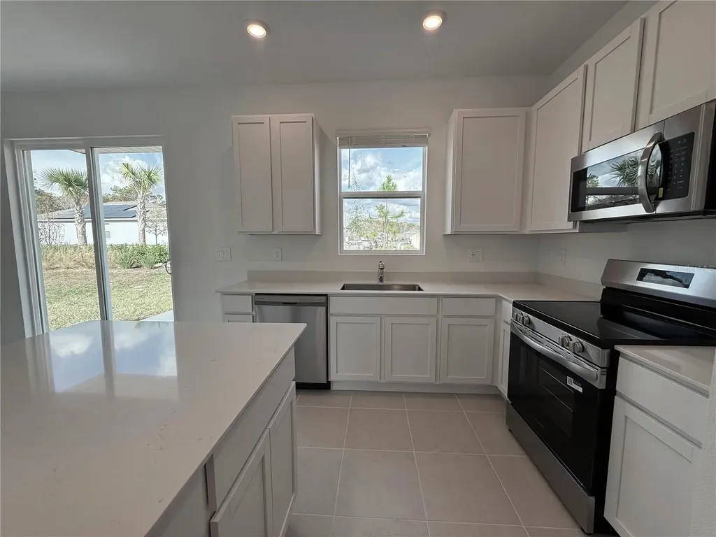 2747 Skyline Loop Kissimmee FL 34758