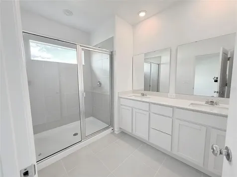 2747 Skyline Loop Kissimmee FL 34758