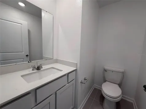 2747 Skyline Loop Kissimmee FL 34758