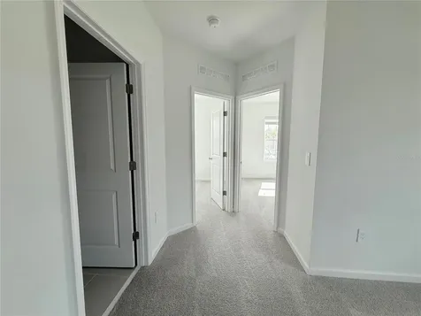 2747 Skyline Loop Kissimmee FL 34758