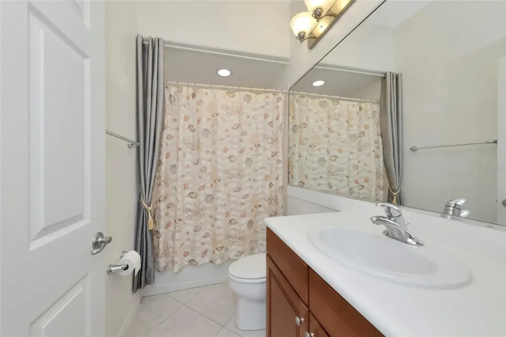 6841 74th Street Circle E Bradenton FL 34203