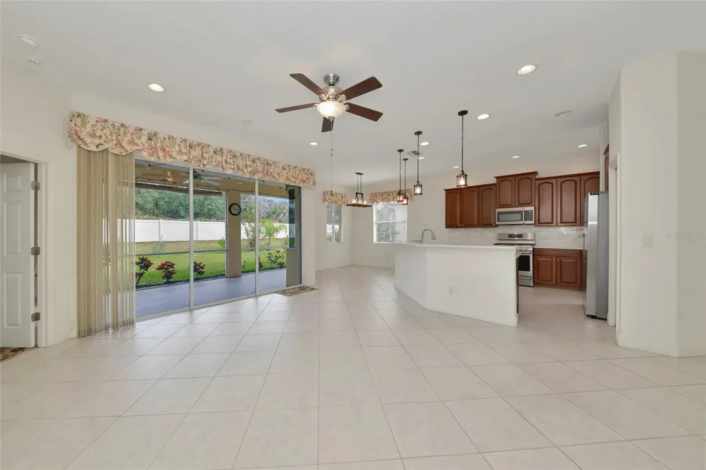 6841 74th Street Circle E Bradenton FL 34203