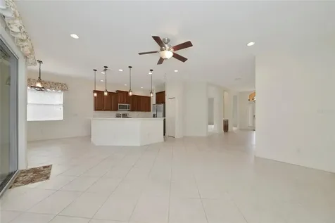 6841 74th Street Circle E Bradenton FL 34203