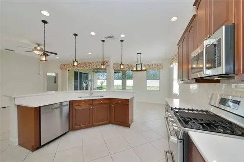 6841 74th Street Circle E Bradenton FL 34203