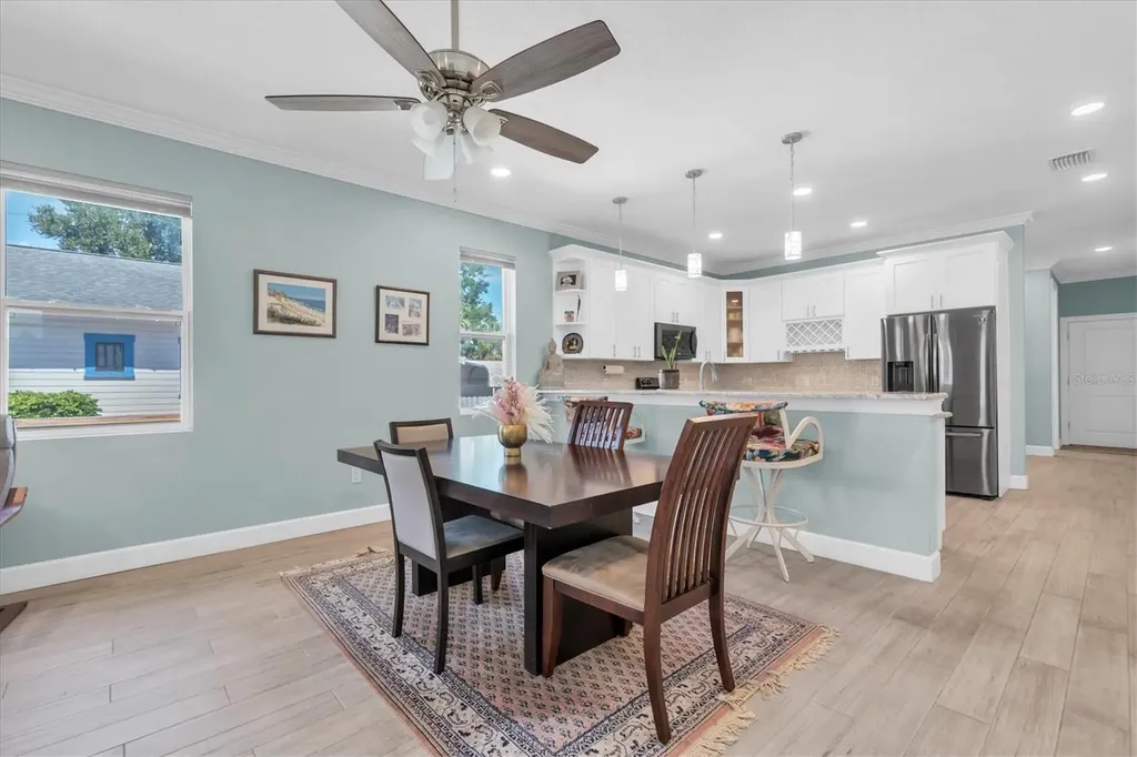 3069 19th Avenue S St Petersburg FL 33712