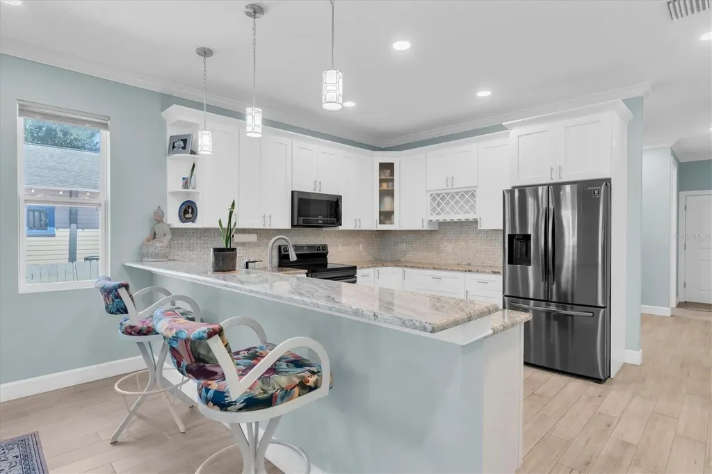 3069 19th Avenue S St Petersburg FL 33712