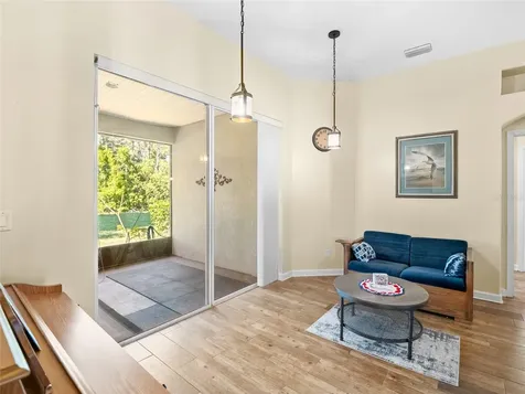 319 Gardendale Circle SE Palm Bay FL 32909