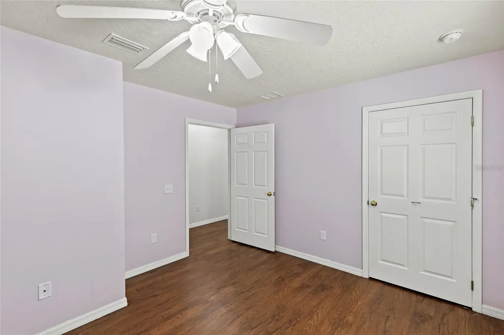 206 E Catawba Fruitland Park FL 34731