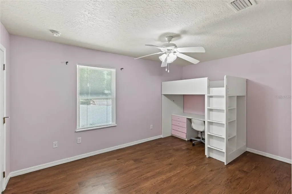 206 E Catawba Fruitland Park FL 34731