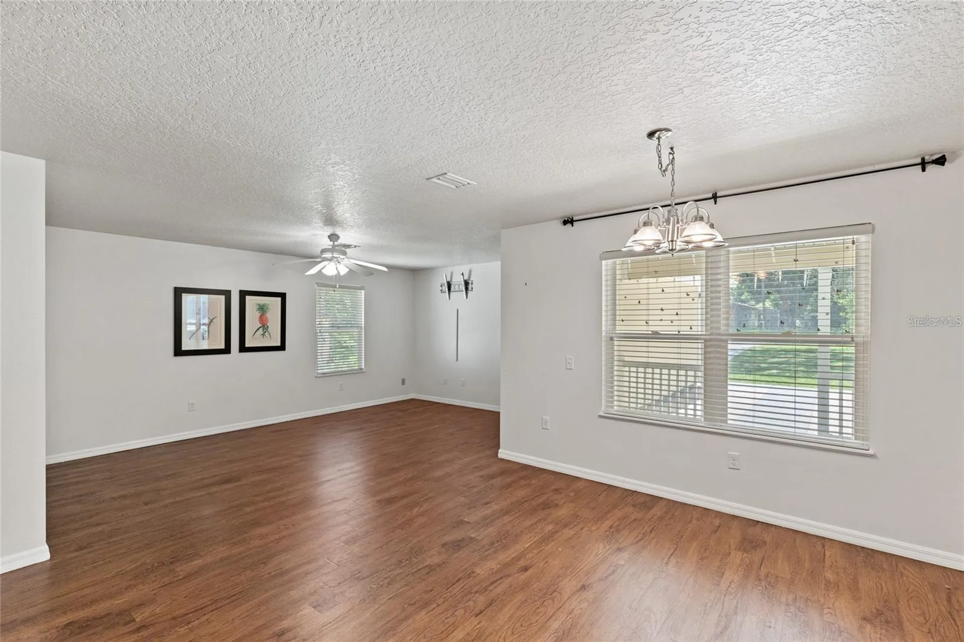 206 E Catawba Fruitland Park FL 34731