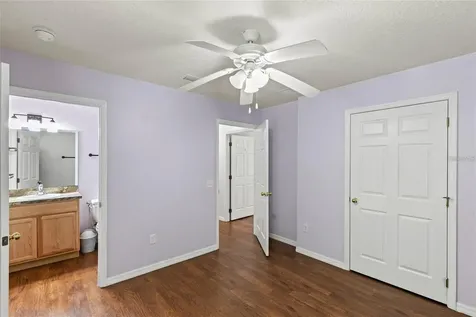 206 E Catawba Fruitland Park FL 34731