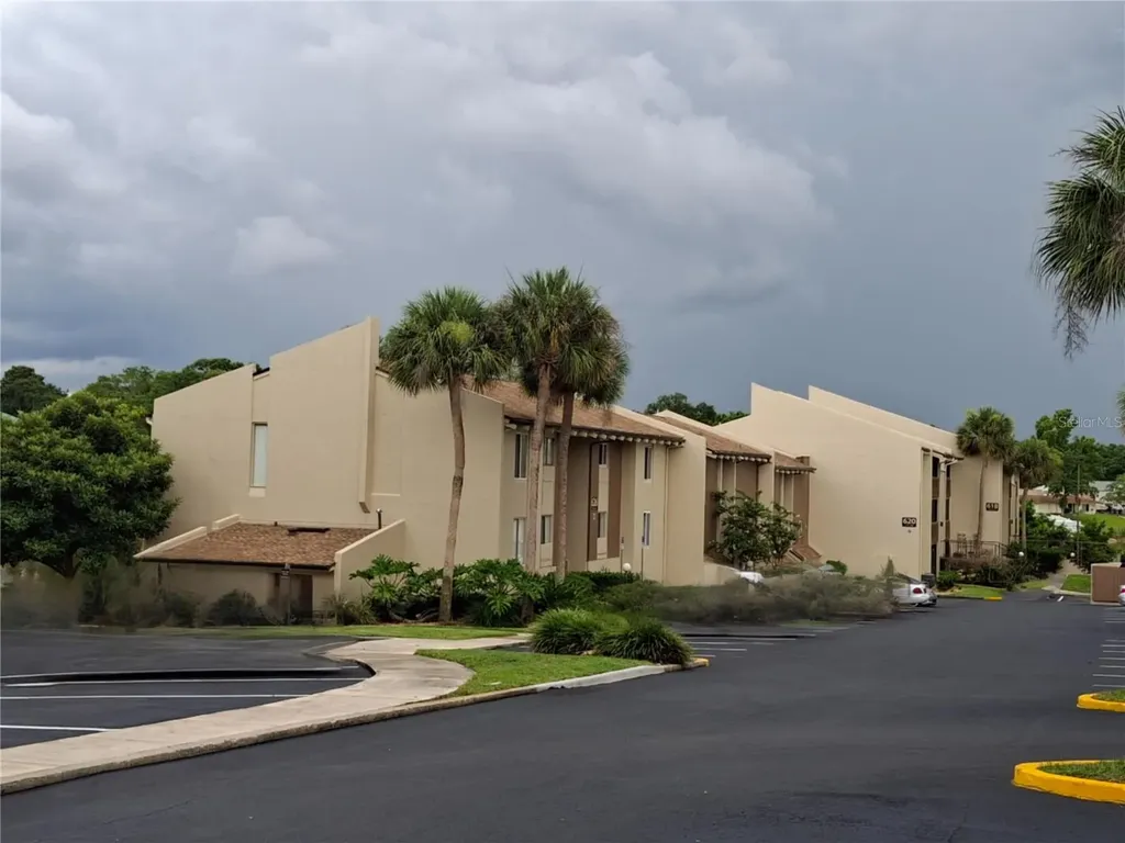 622 Orange Drive Altamonte Springs FL 32701