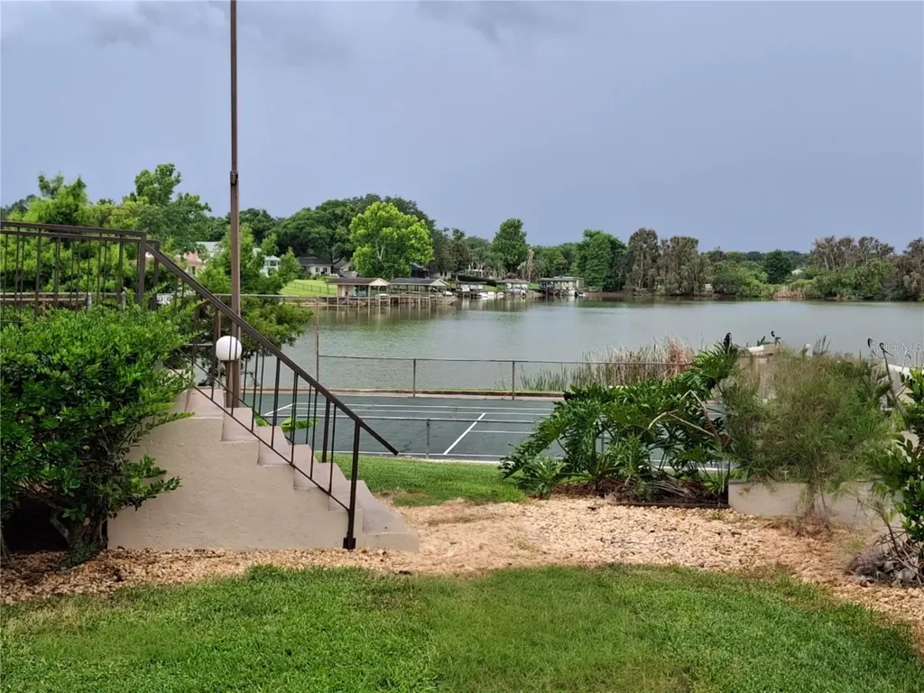 622 Orange Drive Altamonte Springs FL 32701