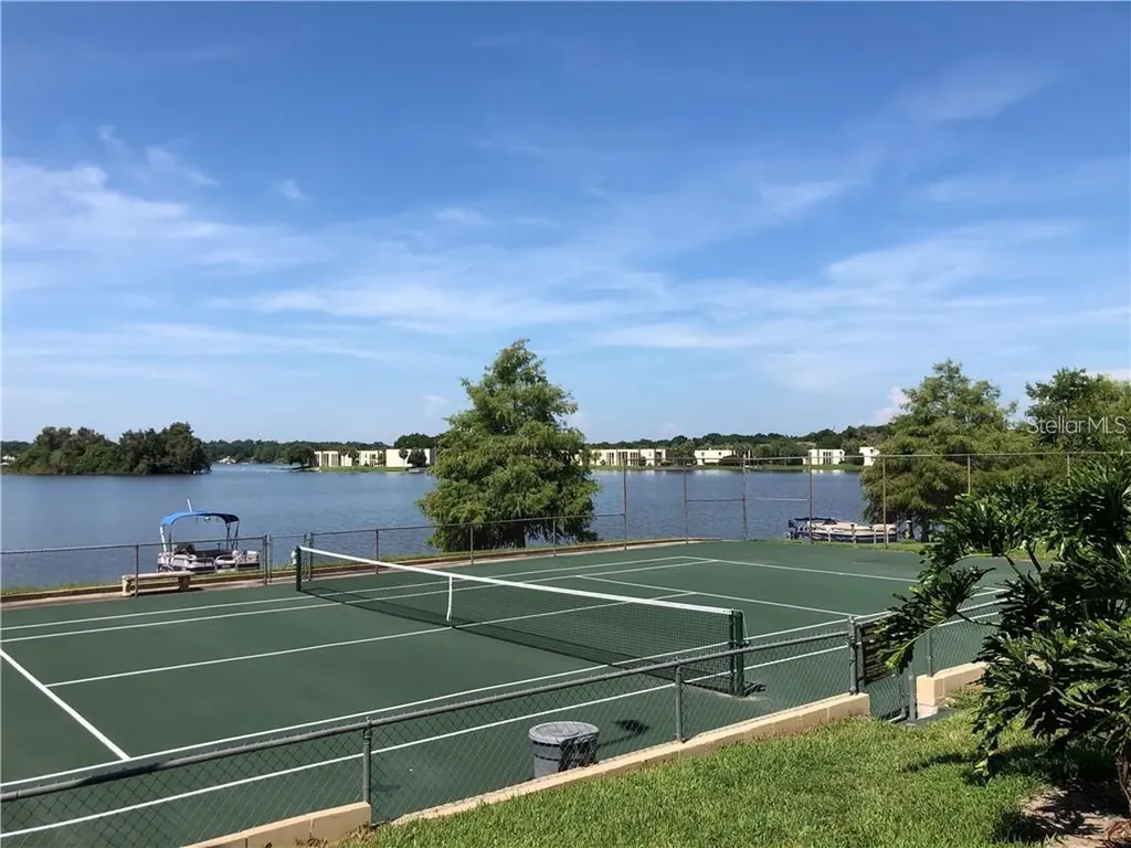 622 Orange Drive Altamonte Springs FL 32701
