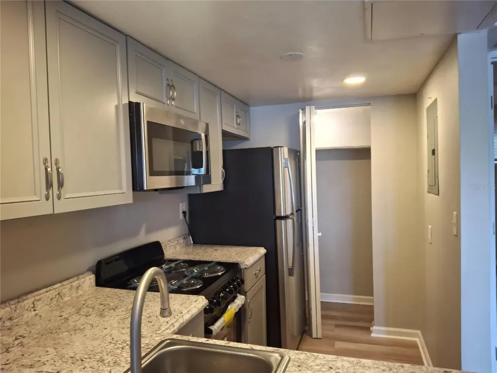 622 Orange Drive Altamonte Springs FL 32701