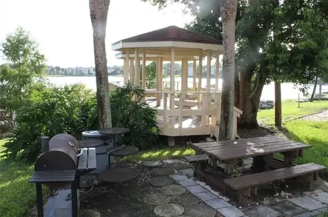 622 Orange Drive Altamonte Springs FL 32701