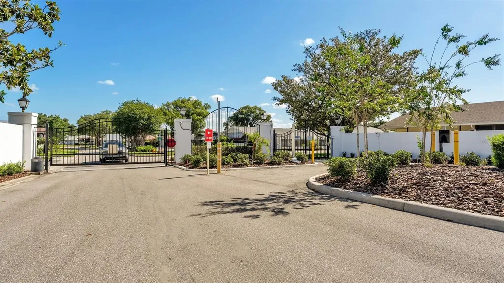 4959 Colonnades Circle W Lakeland FL 33811