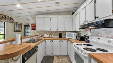 4959 Colonnades Circle W Lakeland FL 33811