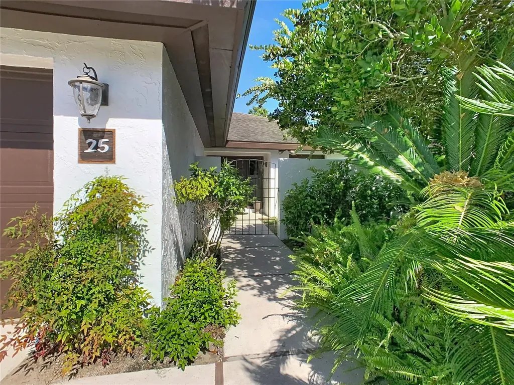 25 Huntley Court Haines City FL 33844