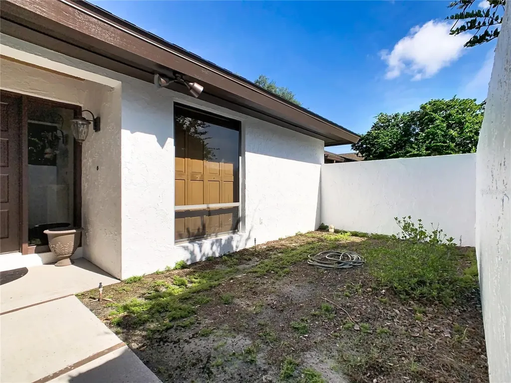 25 Huntley Court Haines City FL 33844