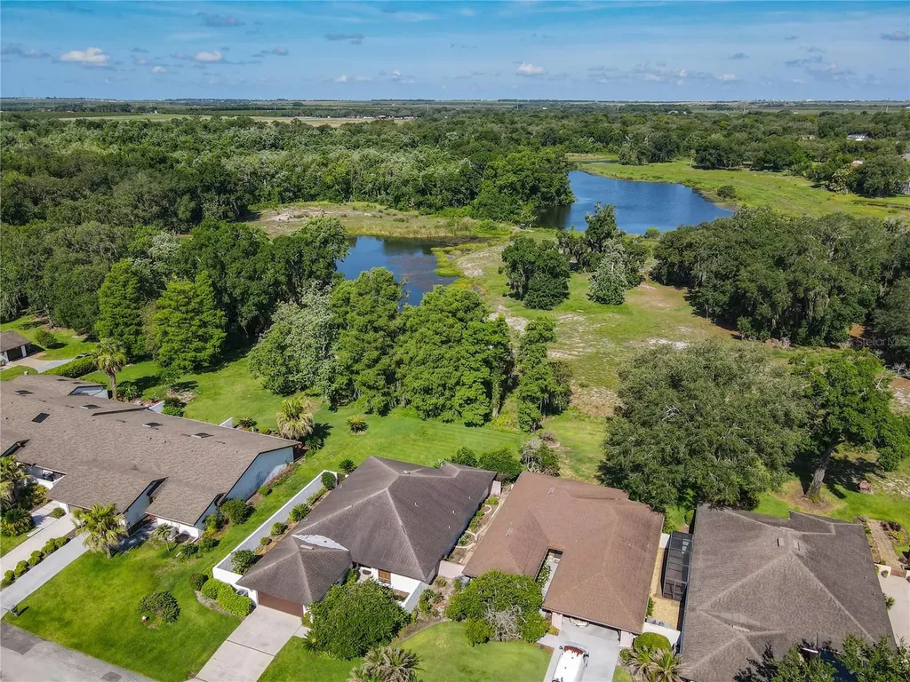 25 Huntley Court Haines City FL 33844
