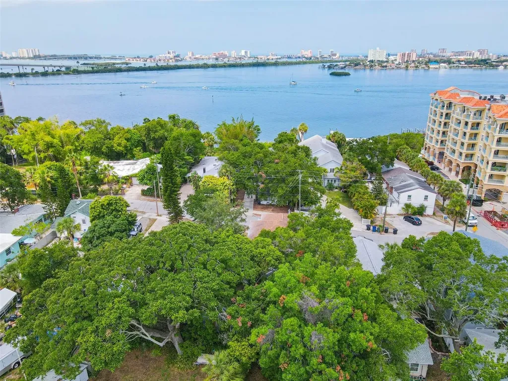 609 N Osceola Avenue Clearwater FL 33755