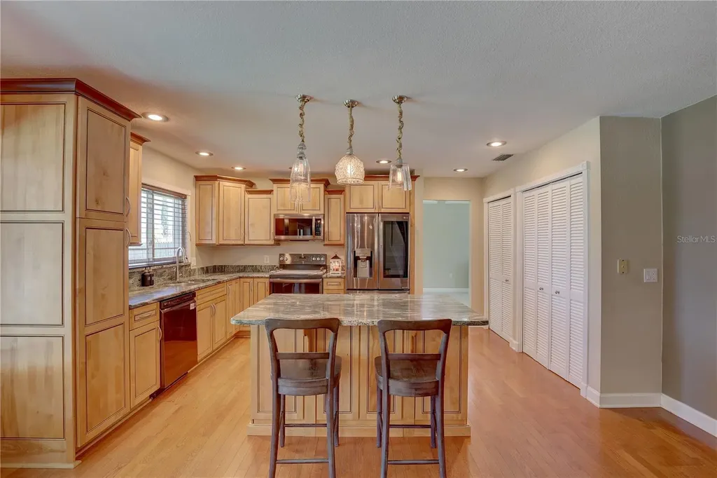 7600 Drew Oak Drive Seminole FL 33772