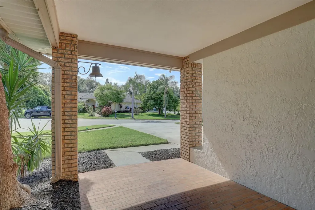 7600 Drew Oak Drive Seminole FL 33772