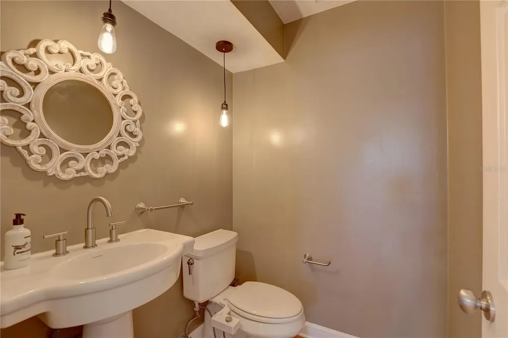 7600 Drew Oak Drive Seminole FL 33772