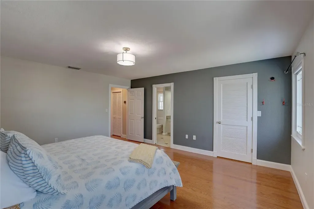 7600 Drew Oak Drive Seminole FL 33772