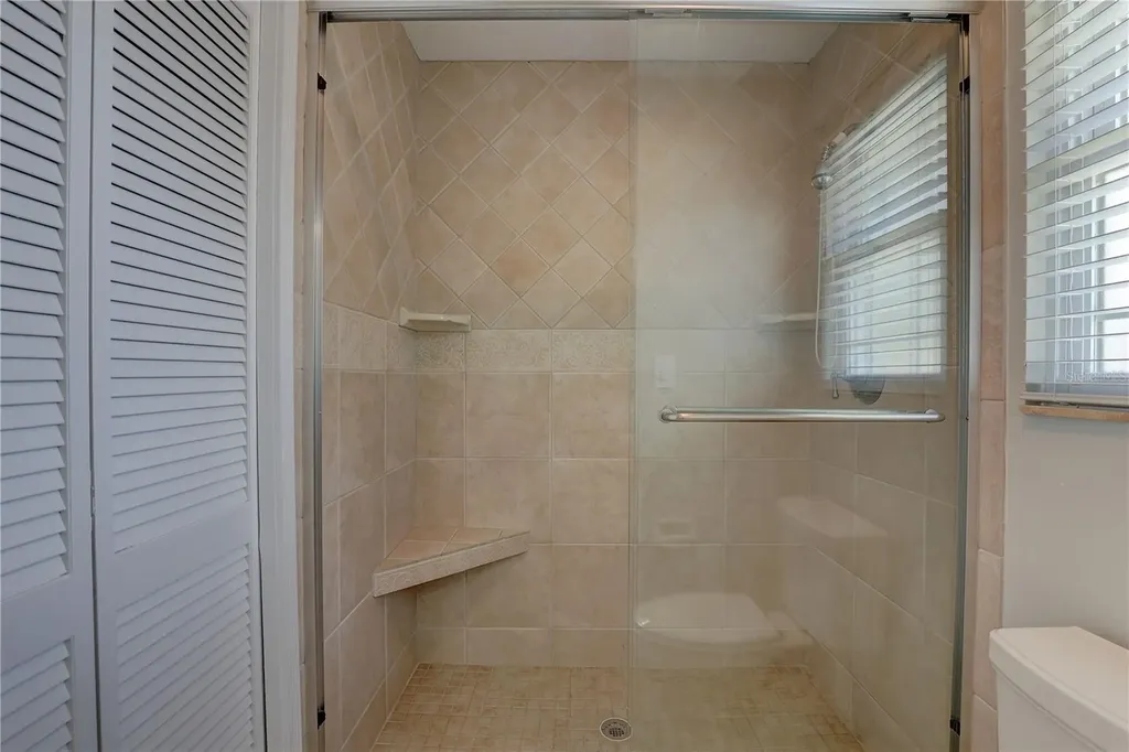 7600 Drew Oak Drive Seminole FL 33772