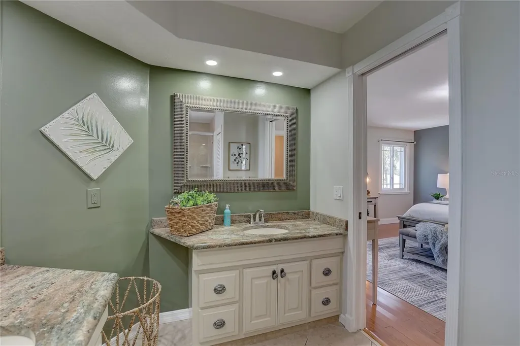 7600 Drew Oak Drive Seminole FL 33772