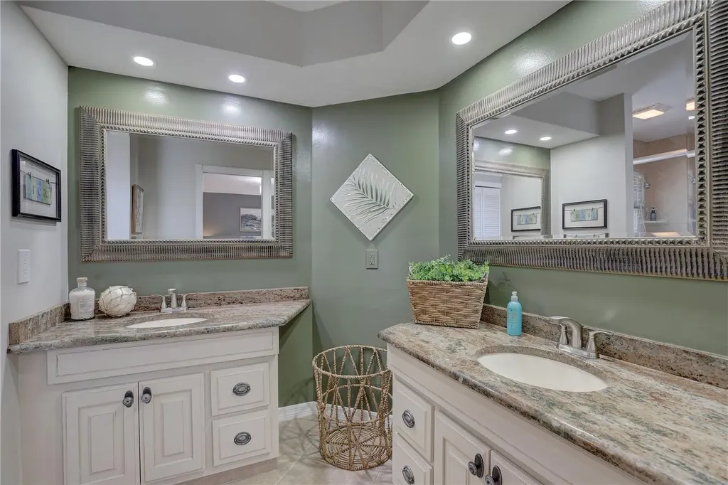 7600 Drew Oak Drive Seminole FL 33772