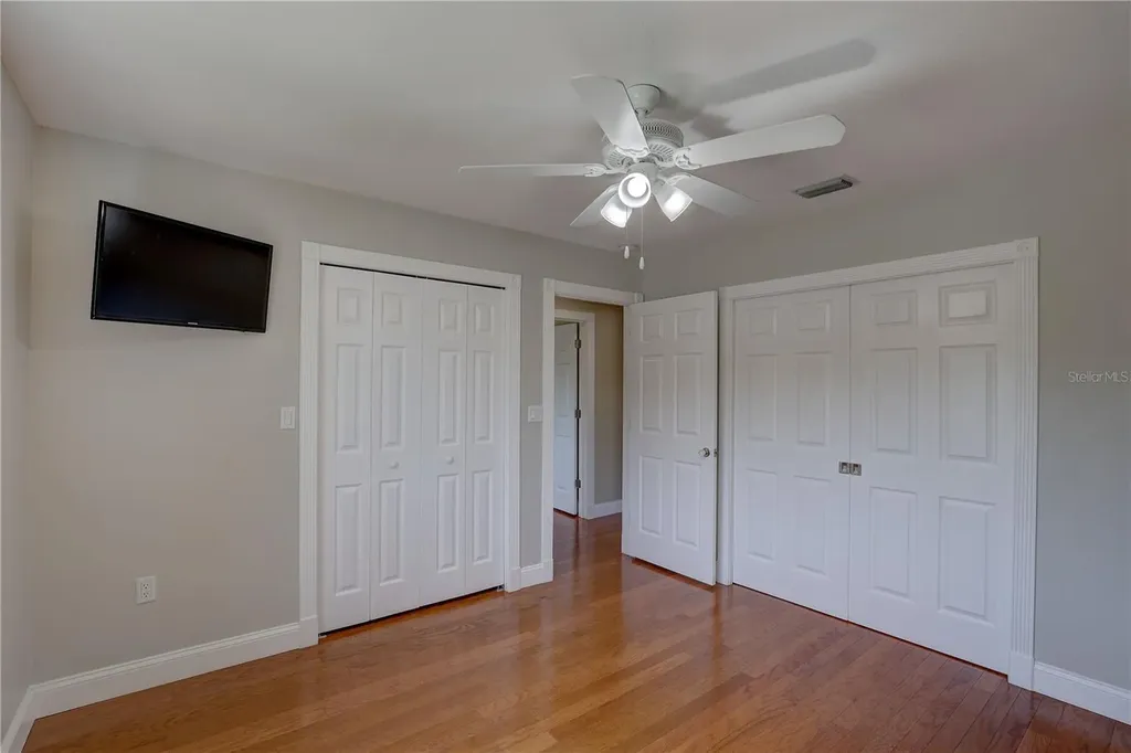 7600 Drew Oak Drive Seminole FL 33772