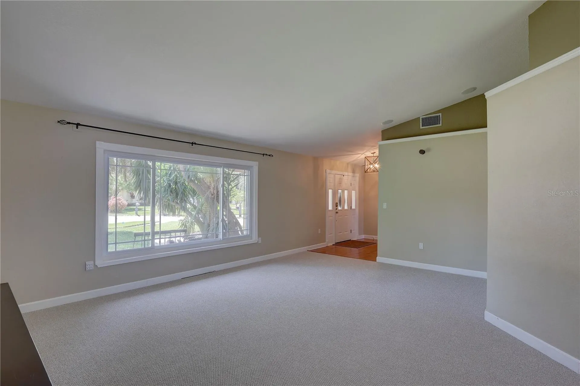 7600 Drew Oak Drive Seminole FL 33772