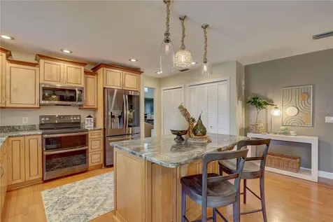 7600 Drew Oak Drive Seminole FL 33772
