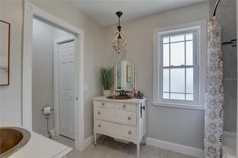 7600 Drew Oak Drive Seminole FL 33772