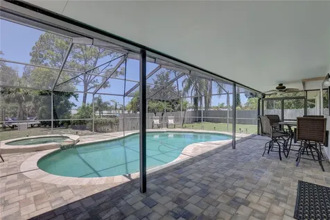 7600 Drew Oak Drive Seminole FL 33772