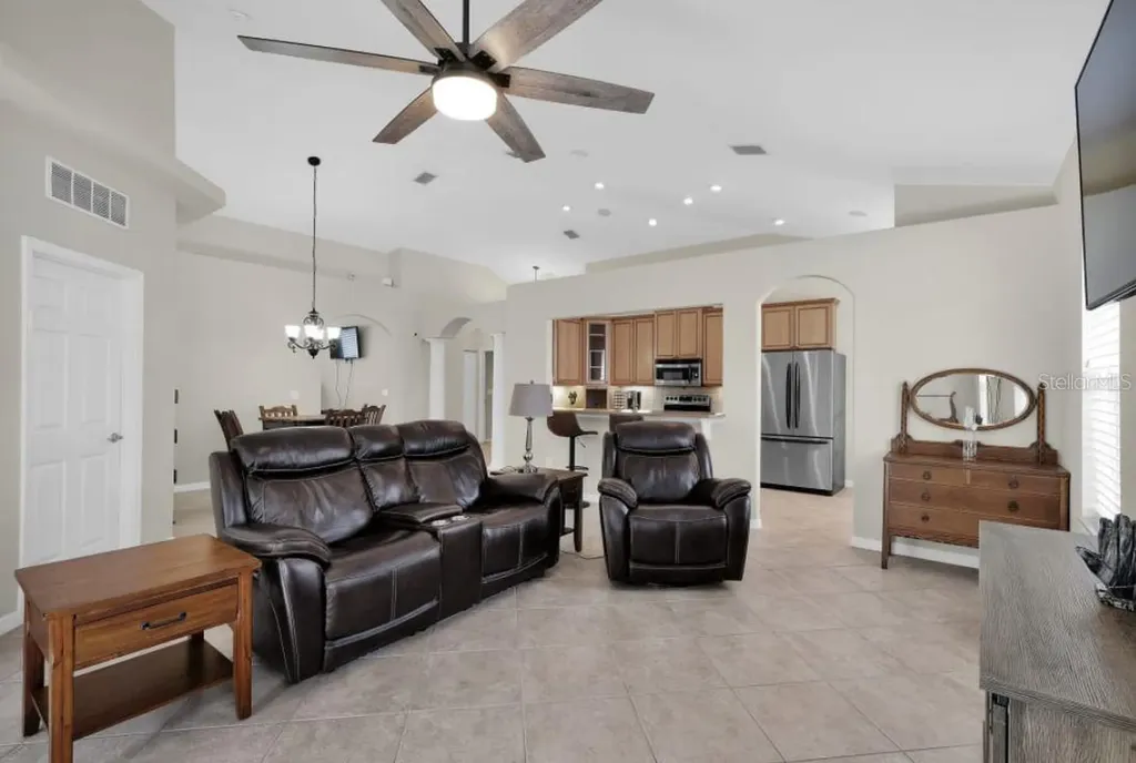90 W Waterside Parkway Palm Coast FL 32137