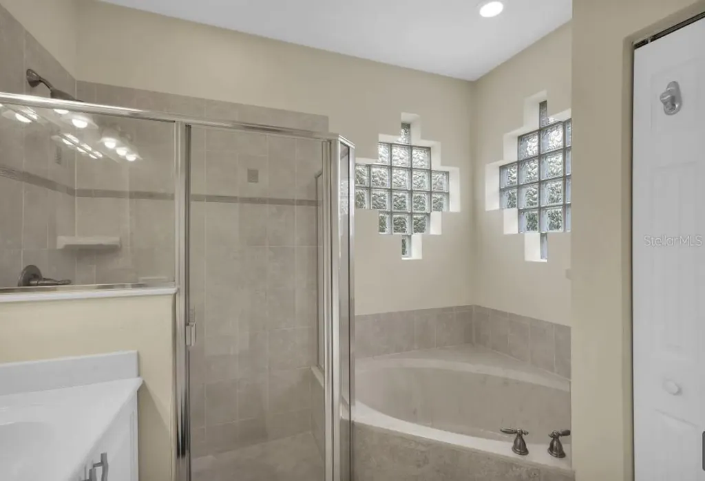 90 W Waterside Parkway Palm Coast FL 32137